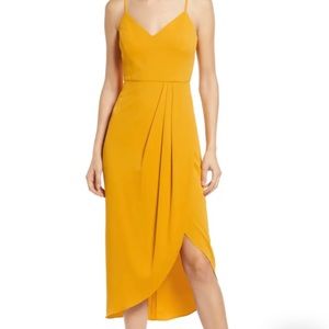 Lulu’s Reinette V-Neck Midi Dress in Marigold